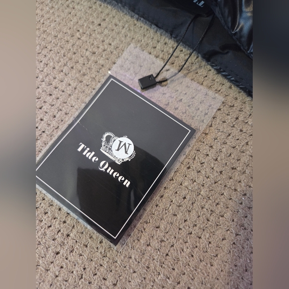 NEW Quilted Insulated Puffer Skirt Womens Medium Black Snap Front Below Knee - Picture 14 of 16